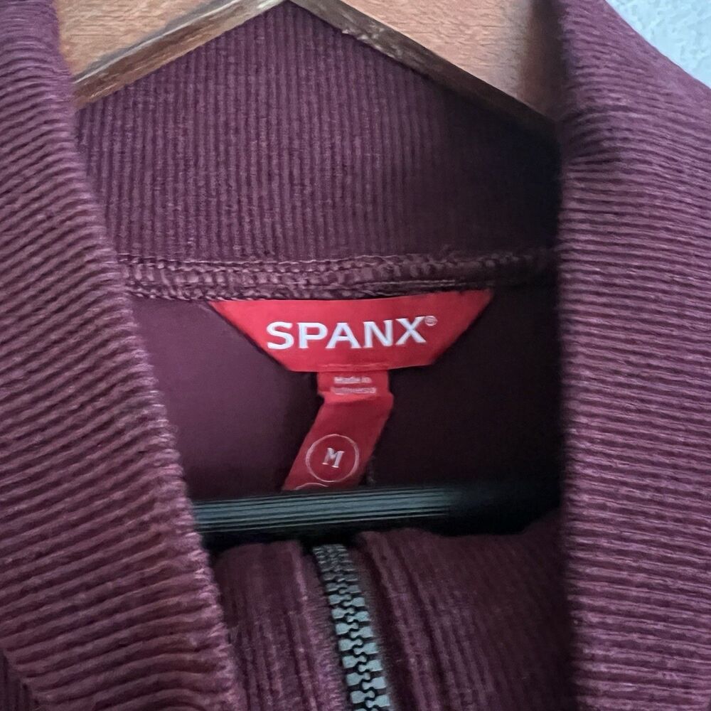 Spanx AirEssentials Half Zip sweatshirt in the color Plum Berry Size M - Picture 3 of 5